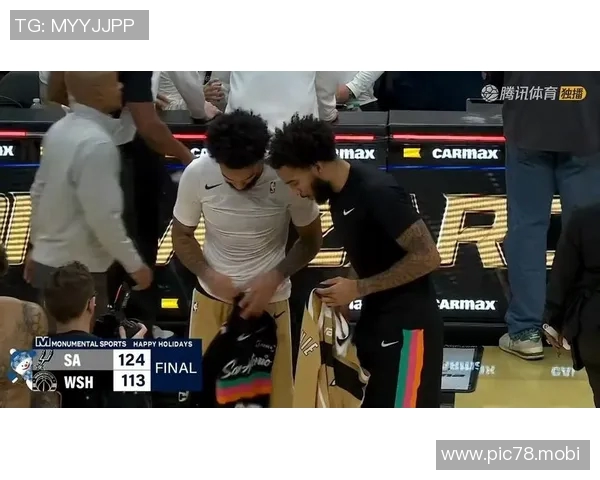 尚帕尼二次进攻强攻打进2+1，奇才开局22-10领先活塞